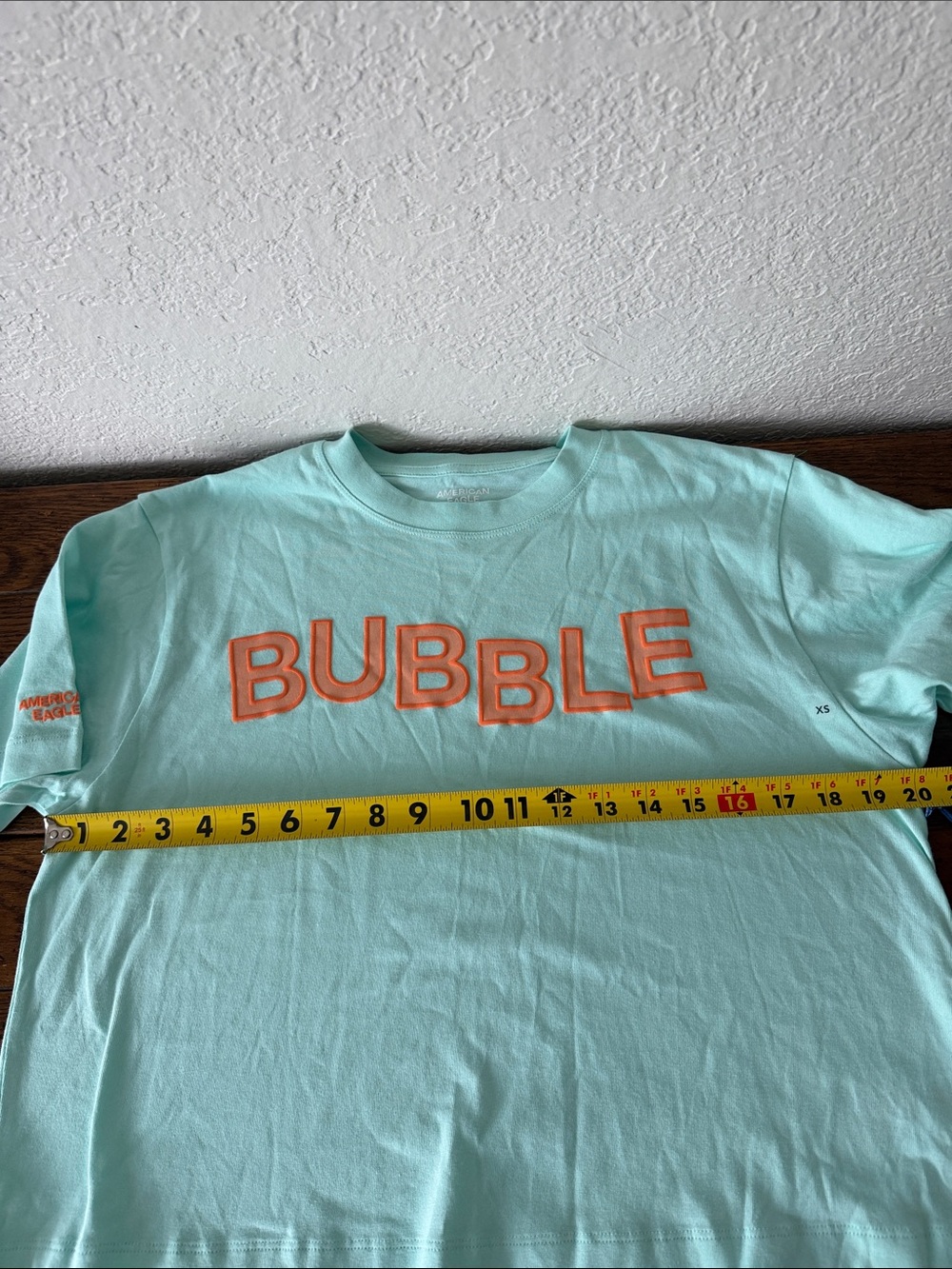 American Eagle Bubble Tee Shirt Women’s Size XS Mint with Orange Letters - Picture 7 of 9